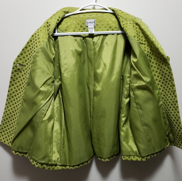 Chico's Cropped One Button Blazer Bell Arms Green Satin lining Women Size 4 - Picture 4 of 7